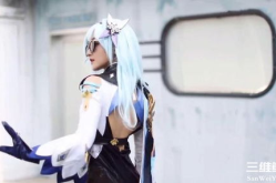 小姐姐cos不,小姐姐演绎经典角色风采